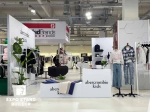 DESIGN AND CONSTRUCTION OF A TRADE FAIR STAND FOR A FASHION RETAILER 51