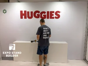КАСТОМИЗИРОВАННЫЙ МОДУЛЬНЫЙ СТЕНД ДЛЯ ВЫСТАВКИ SUPREME KIDS 65