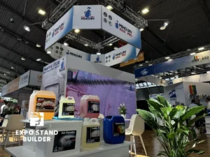MODULARE AUFBAU FÜR DIE UNITI EXPO IN STUTTGART 32
