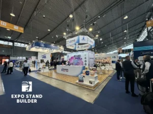 MODULARE AUFBAU FÜR DIE UNITI EXPO IN STUTTGART 12