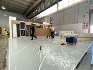 stand building in Italy in process 2