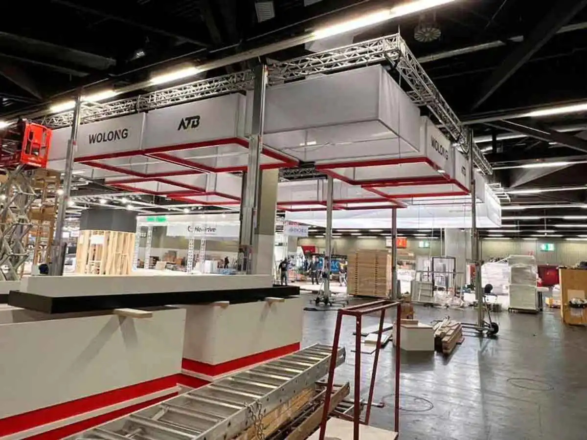 Koelnmesse Cologne stand installation with on-site coordination by an exhibition stand builder in Cologne