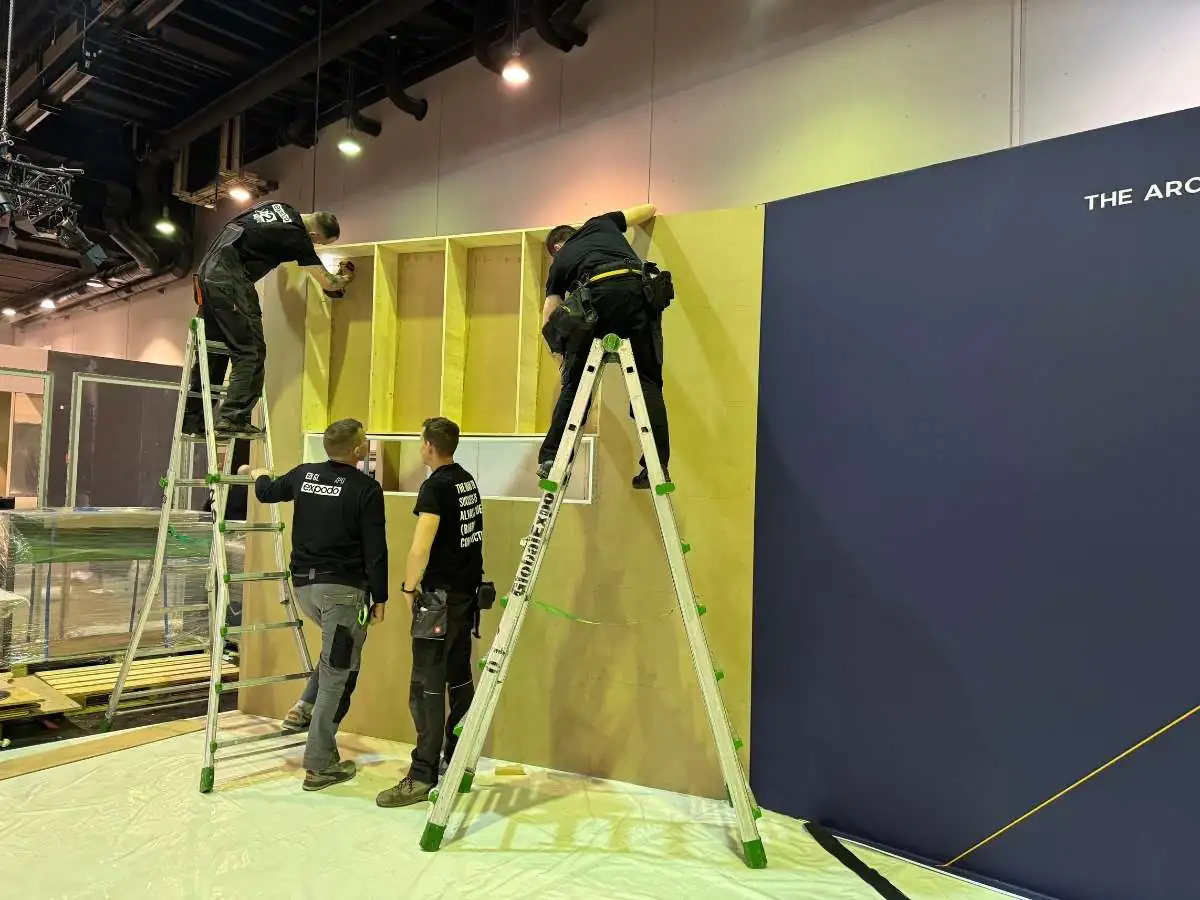 CONTEXT Art Miami in Miami with stand installation and dismantling coordination by a booth builder