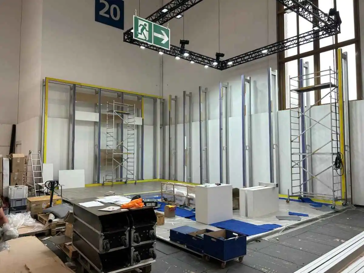 Messe Frankfurt build-up in Frankfurt am Main with an exhibition stand contractor managing installation and approvals