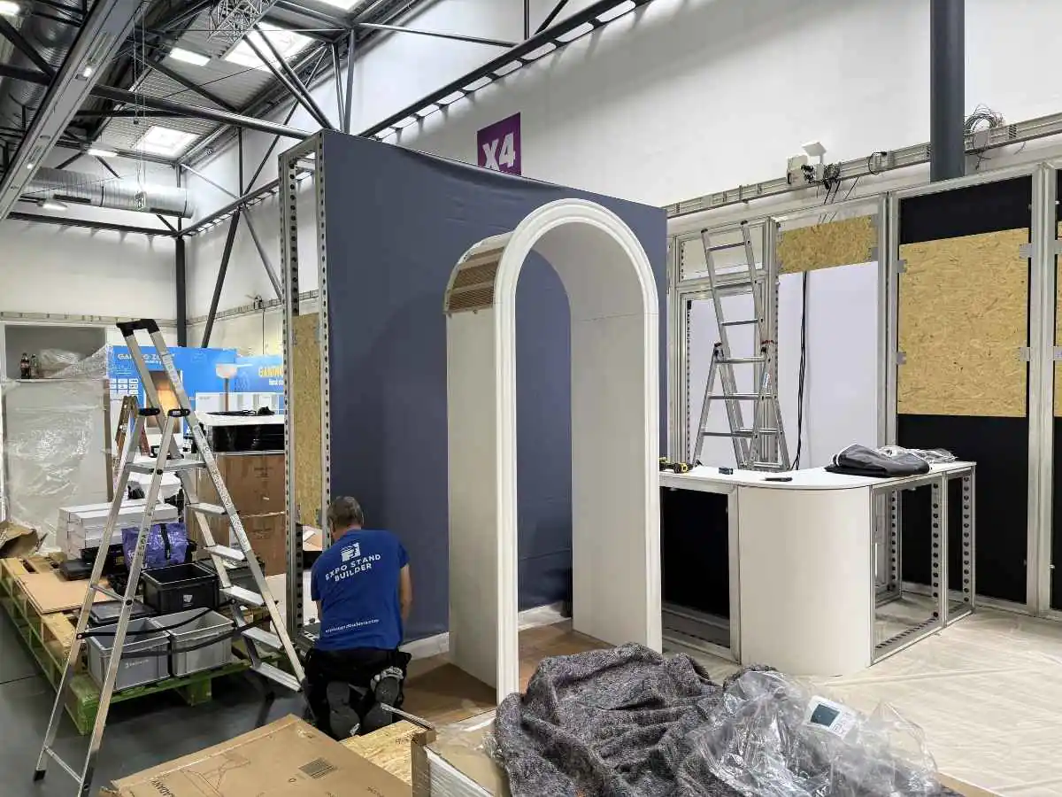 Messe Basel build-up in Basel with on-site coordination by an exhibition stand builder in Basel