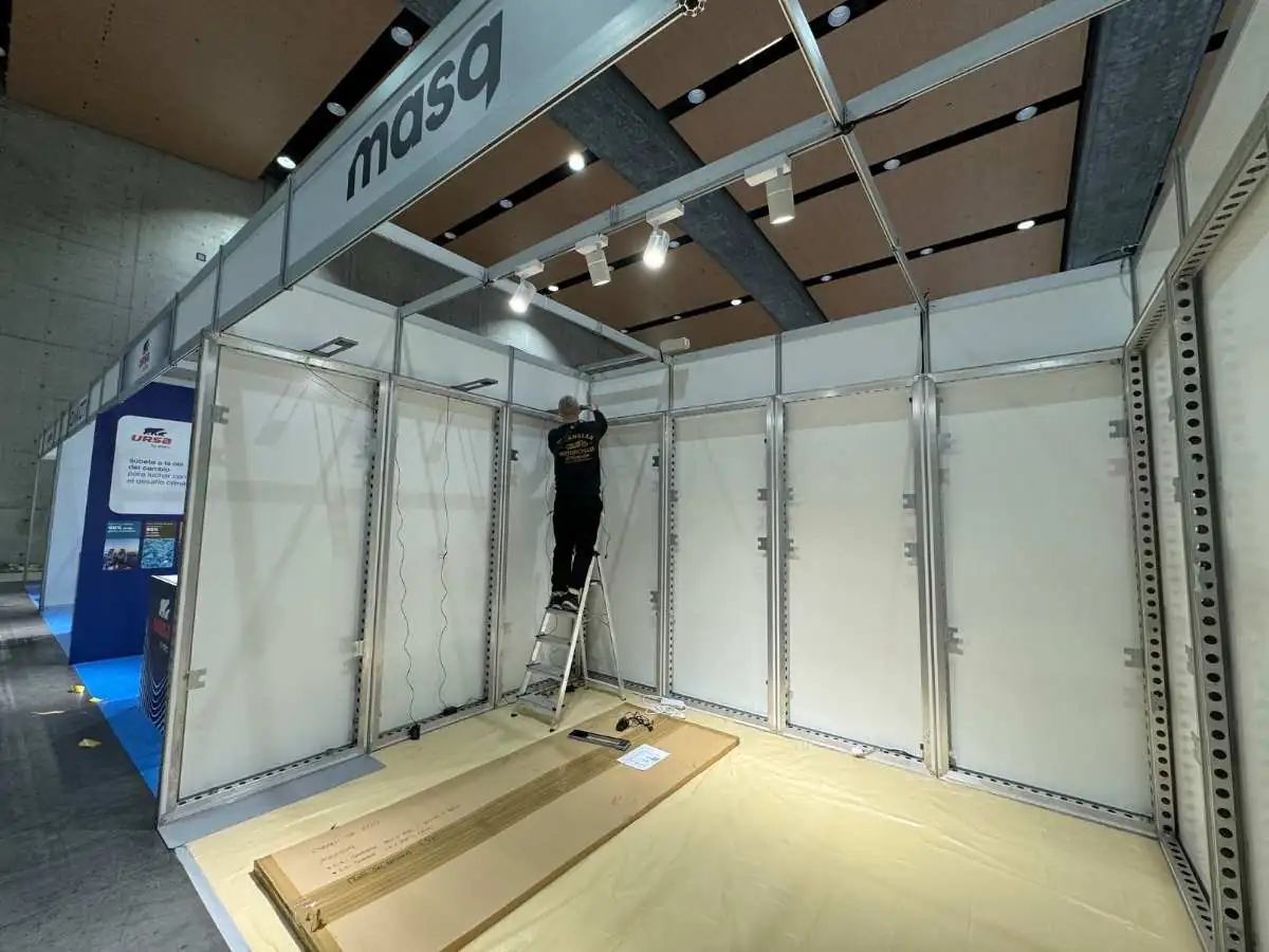 Eurexpo Lyon stand installation with approvals and logistics by an exhibition stand builder in Lyon