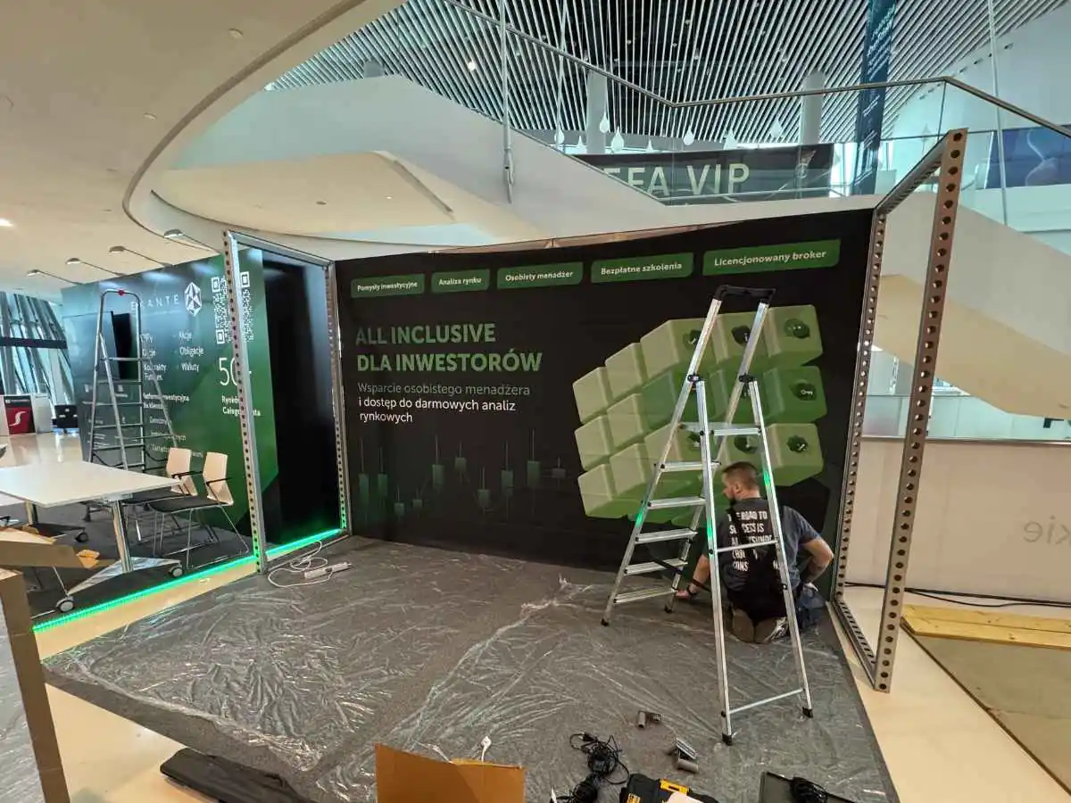 NECC Shanghai stand build-up with logistics coordination by an exhibition stand builder in Shanghai