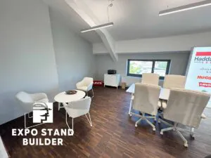DESIGN UND BAU EINES TEMPORÄREN SHOWROOMS IN DÜSSELDORF FÜR DEN EINZELHANDEL 111