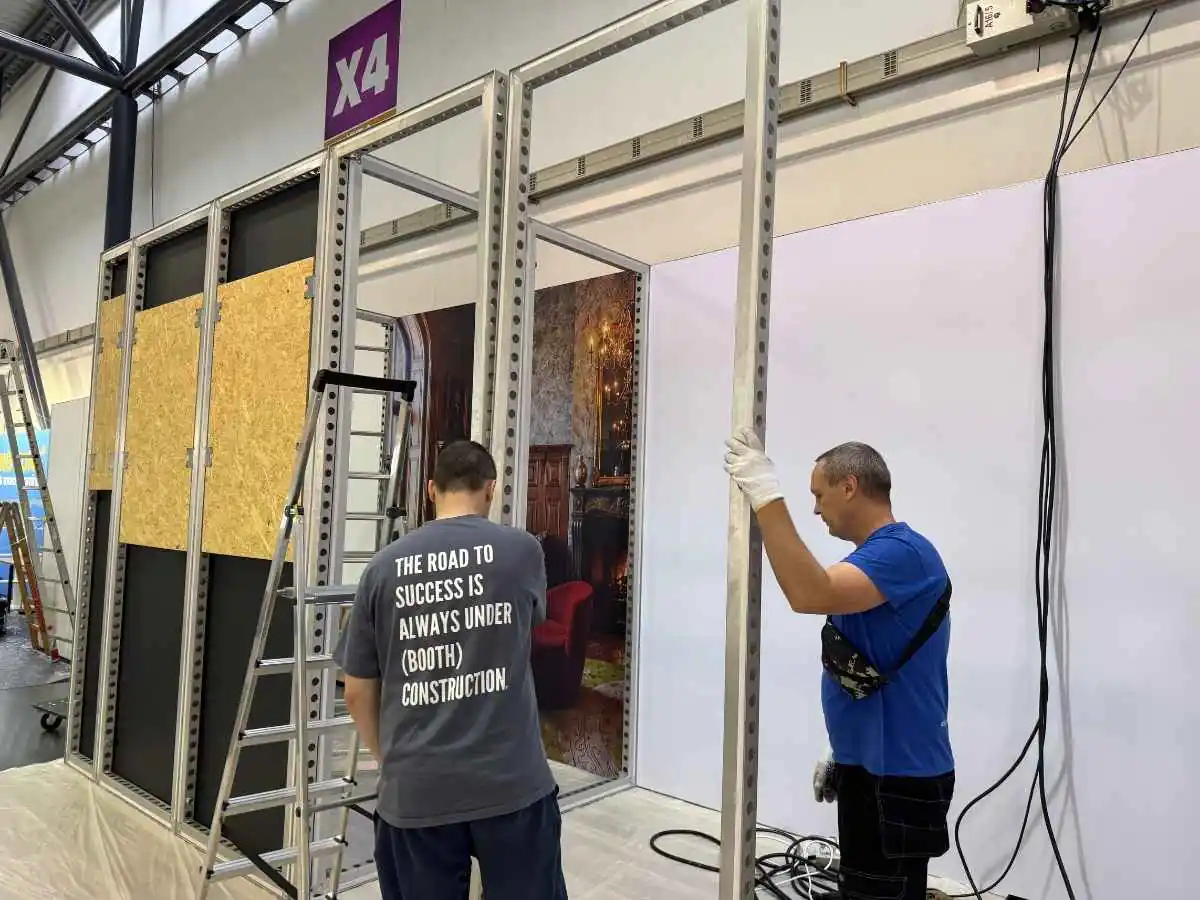 Build-up at National Exhibition and Convention Center Shanghai NECC with on-site coordination by a stand contractor in Shanghai