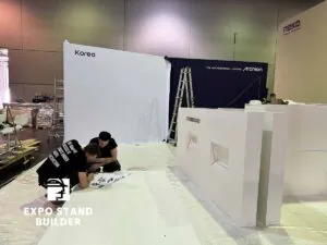 INDIVIDUELLER MESSESTAND AUF DER LIGHT + BUILDING IN FRANKFURT 52