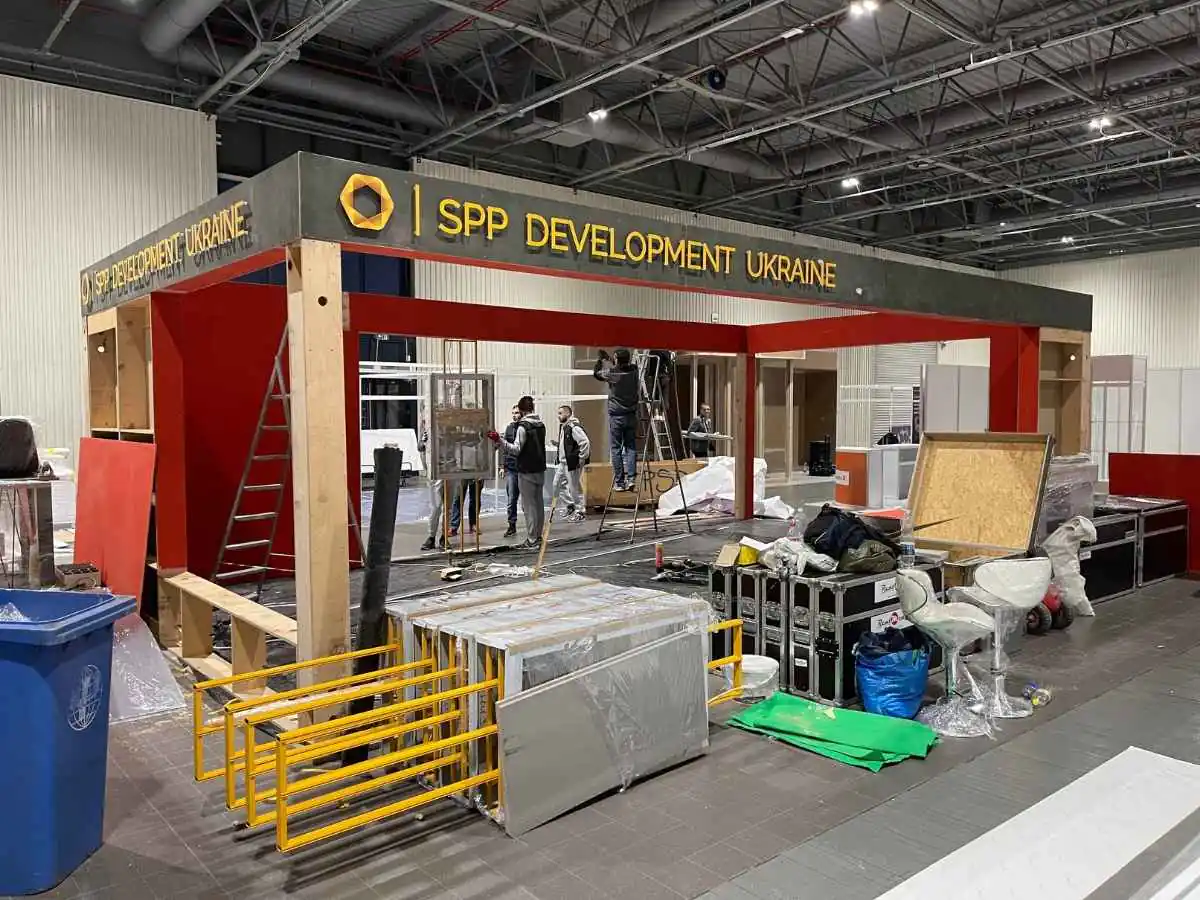 Malaysia International Trade and Exhibition Centre Kuala Lumpur stand installation with on-site coordination by a stand contractor