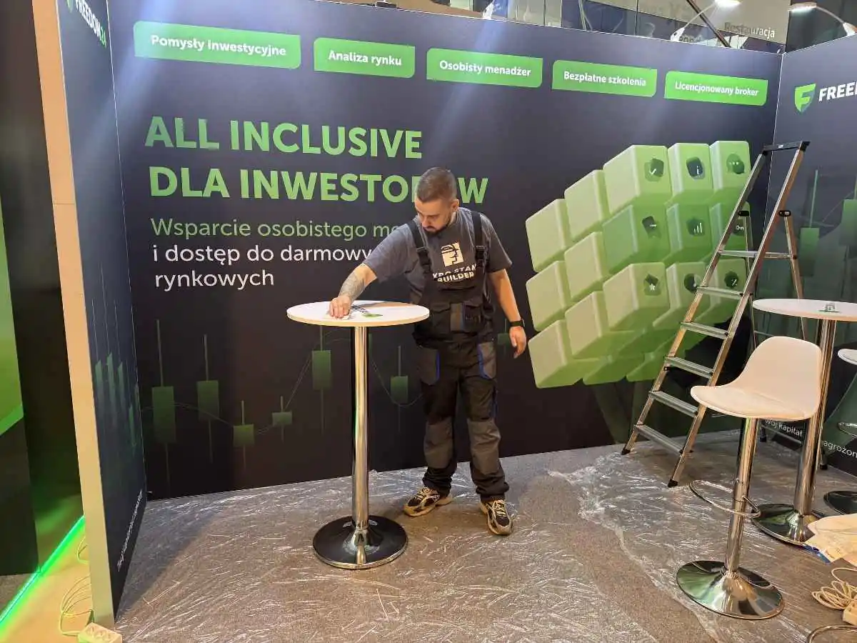 Koelnmesse Cologne stand installation with transport coordination by an exhibition stand builder in Cologne