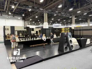 INDIVIDUELLER MESSESTAND MIT 180 QUADRATMETERN AUF DER COVERINGS IN LAS VEGAS 31