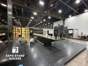 INDIVIDUELLER MESSESTAND MIT 180 QUADRATMETERN AUF DER COVERINGS IN LAS VEGAS 60