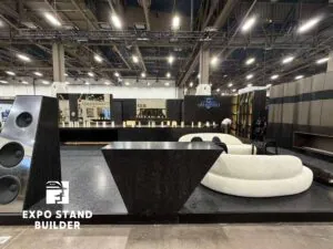 INDIVIDUELLER MESSESTAND MIT 180 QUADRATMETERN AUF DER COVERINGS IN LAS VEGAS 50