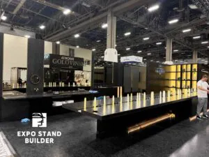 INDIVIDUELLER MESSESTAND MIT 180 QUADRATMETERN AUF DER COVERINGS IN LAS VEGAS 20