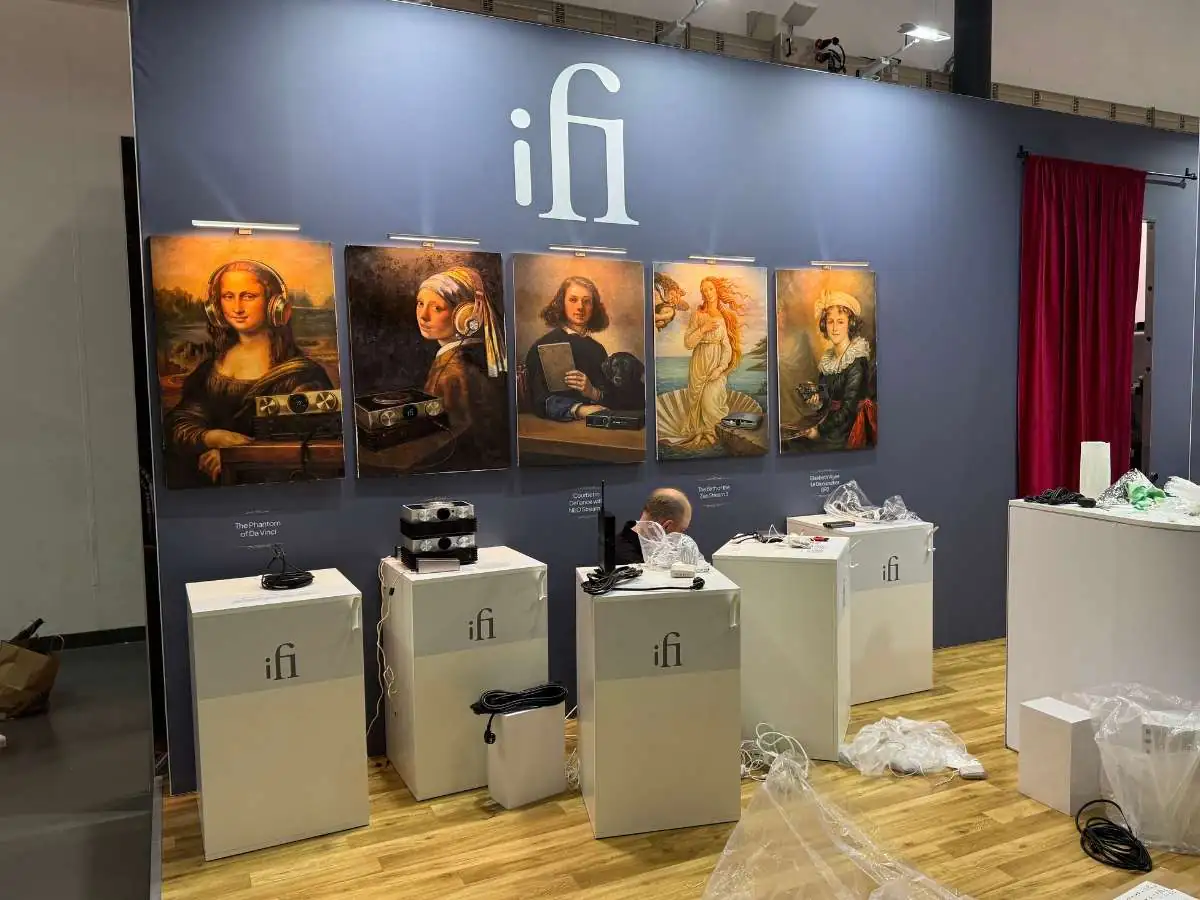 Firenze Fiera-Fortezza da Basso stand installation in Florence with transport and dismantling coordination
