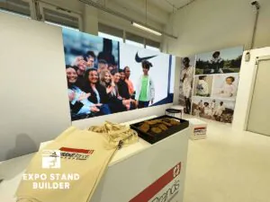 ВЫСТАВОЧНЫЙ СТЕНД РАЗМЕРОМ 300 м² ДЛЯ HADDAD BRANDS 50