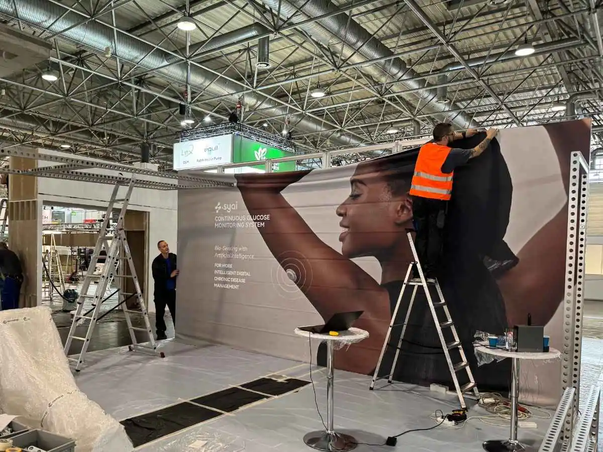 Altice Arena build-up in Lisbon with exhibition stand contractor coordination for transport and dismantling
