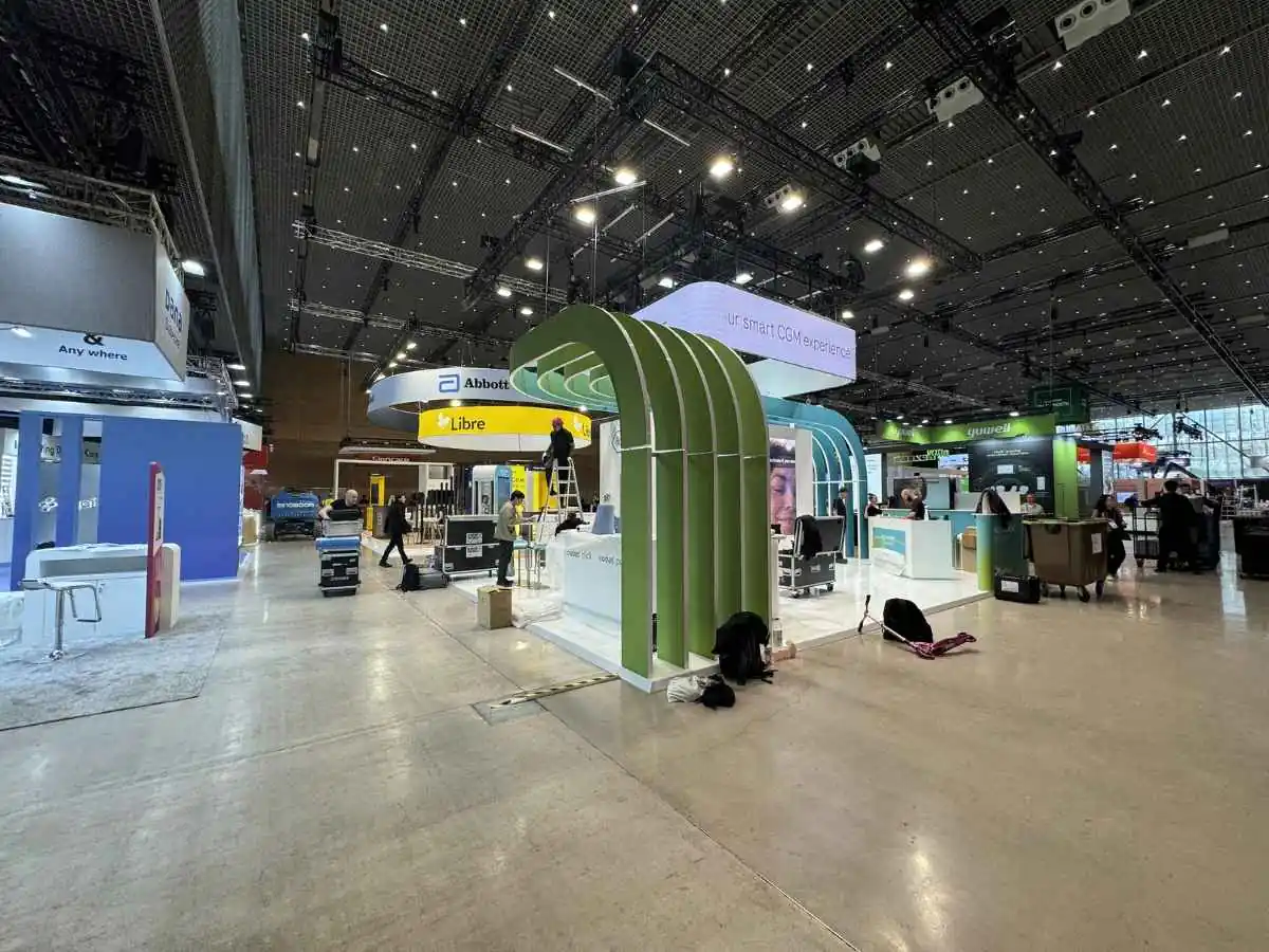 Messe Stuttgart build-up with transport coordination by a stand contractor in Stuttgart