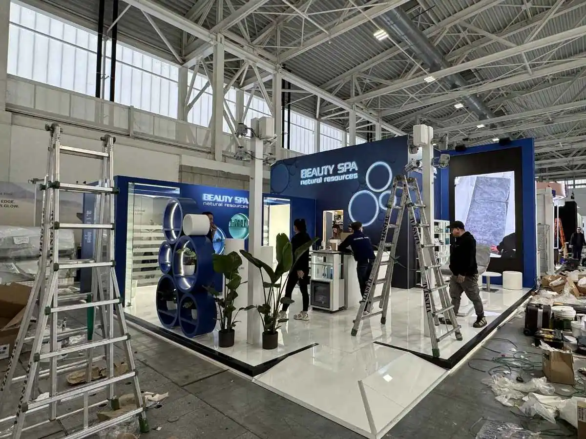 Paris Nord Villepinte build-up for INTERMAT  2027 with on-site coordination by an exhibition stand builder in Paris