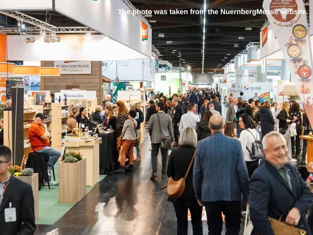 Inviva Nuremberg  2027 exhibition stand in Nuremberg at NürnbergMesse with consultation zone and demo counter