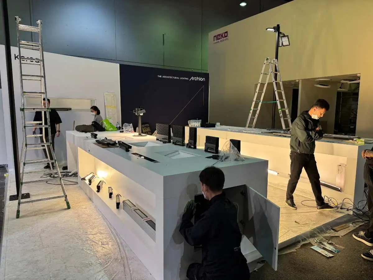 KINTEX build-up in Seoul by an exhibition stand builder in Seoul with approval and logistics coordination