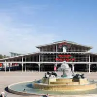 Exhibition Center La Halle De La Villette