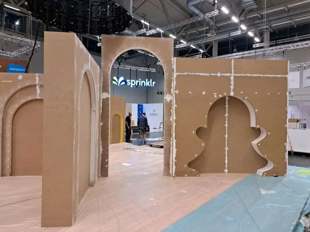 Hannover Messe build-up in Hanover with on-site coordination by an exhibition stand builder in Hanover