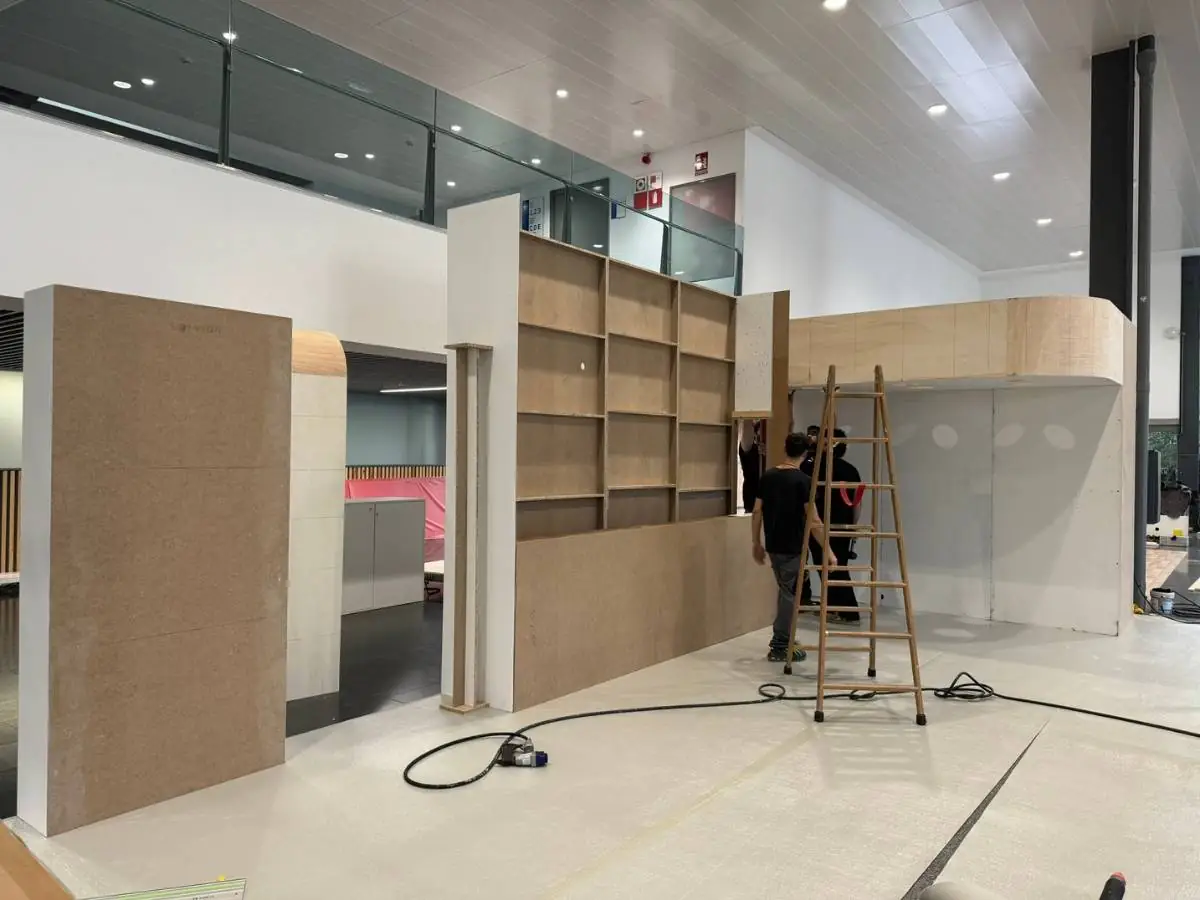 Build-up at International Exhibition Centre in Riga with on-site coordination by a stand contractor