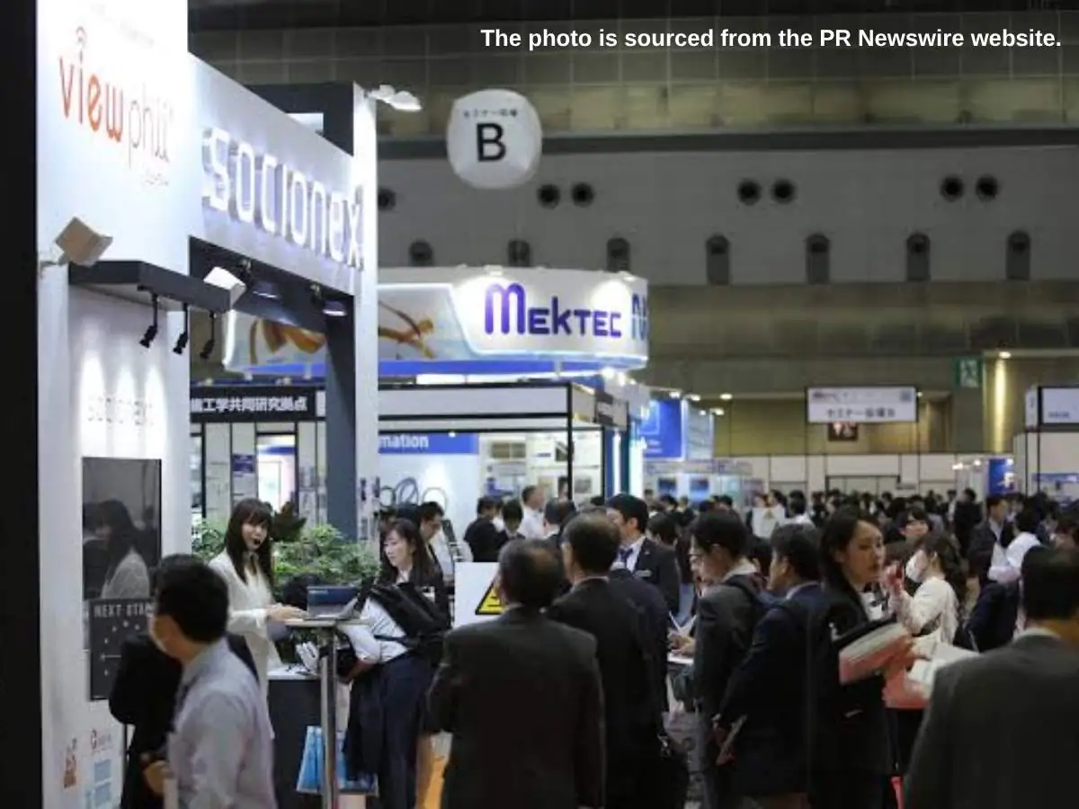 MedTec Japan  2027 stand in Tokyo Big Sight with consultation zone and product demo area