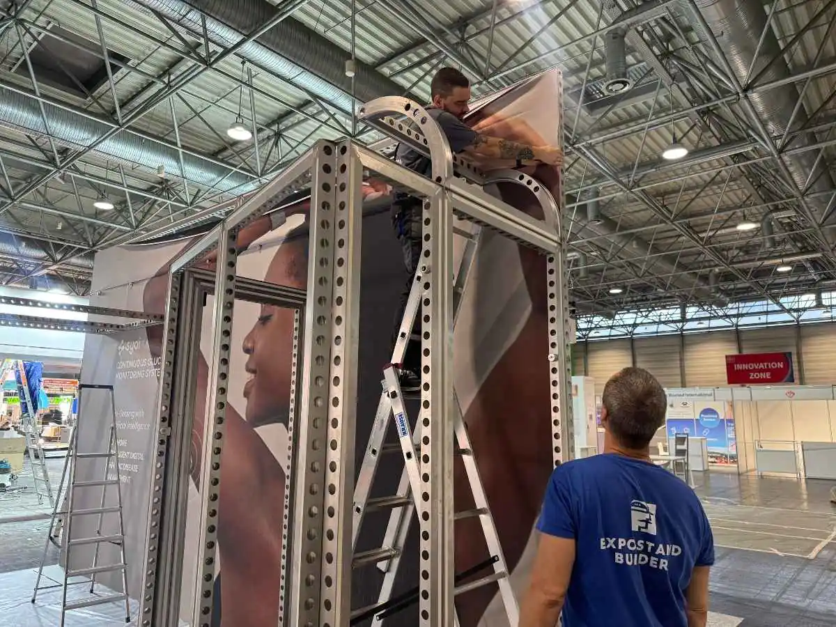 Stand installation at Brno Exhibition Centre with on-site coordination by an exhibition stand builder in Brno