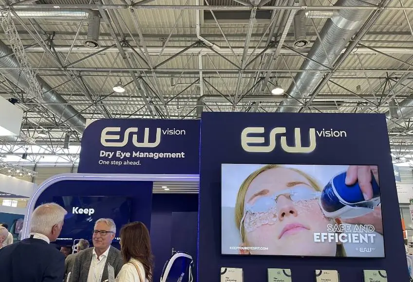 Textile Messestand-Rückwand mit Textilspannsystem auf einer Messe