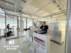 MESSESTAND FÜR DIE SUPREME KIDS MESSE 81