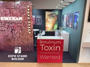 NIEWIELKIE STOISKO TARGOWE MODUŁOWE DLA MARKI KOSMETYCZNEJ NA TARGACH AMWC W MONAKO 22