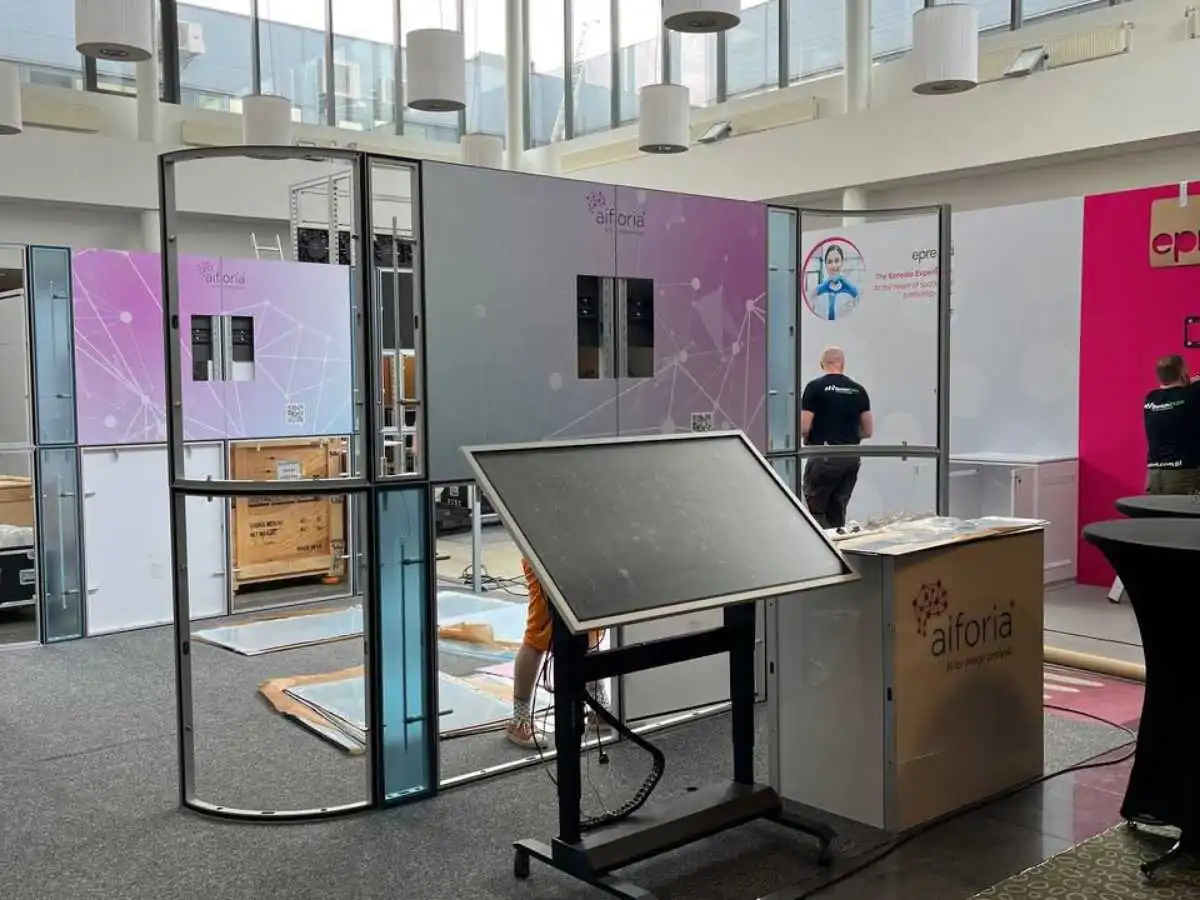 Port Hercule stand installation in Monte Carlo with on-site coordination by an exhibition stand contractor