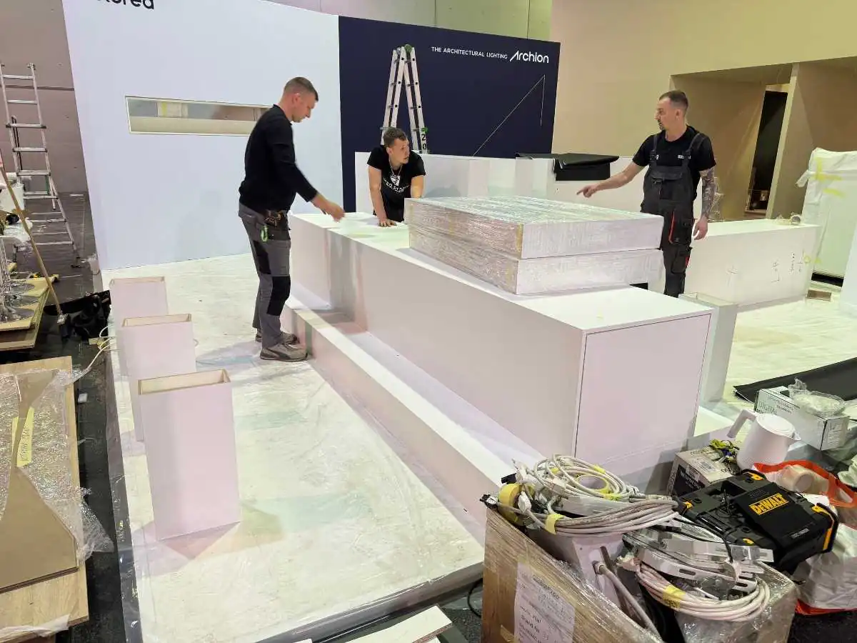 SNIEC build-up in Shanghai with logistics support from a stand contractor for oral care exhibitors