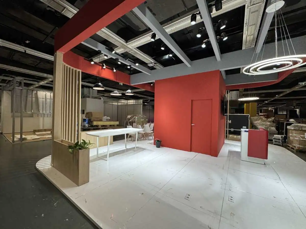 Stand installation at Istanbul Expo Center IFM in Istanbul with build-up coordination and venue approvals