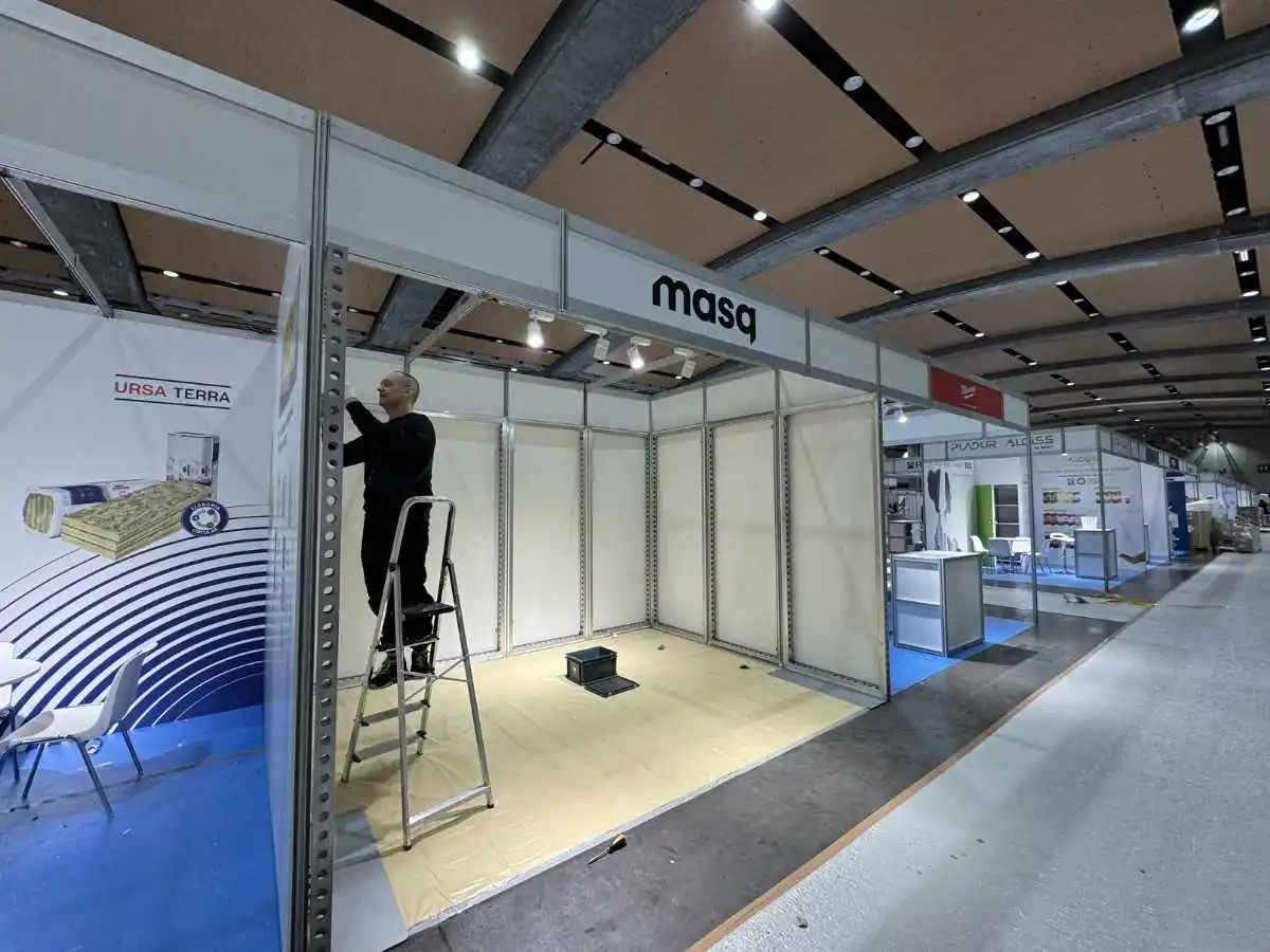 Las Vegas Convention Center LVCC build-up with transport and dismantling support by a booth builder in Las Vegas