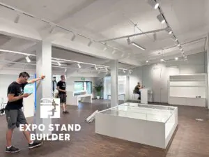 DESIGN UND BAU EINES TEMPORÄREN SHOWROOMS IN DÜSSELDORF FÜR DEN EINZELHANDEL 140