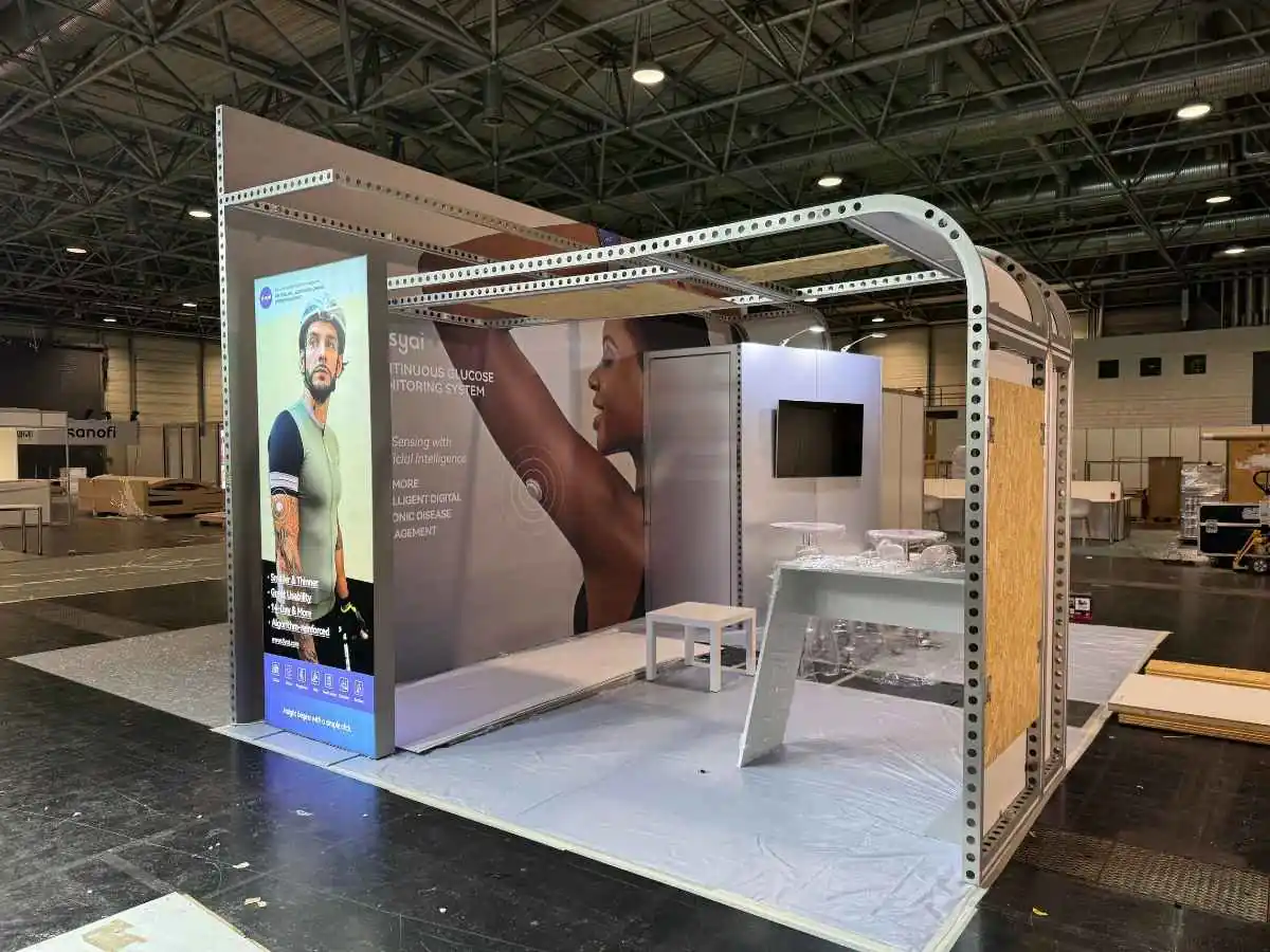 BITEC Bangkok stand installation with approval coordination by an exhibition stand builder in Bangkok