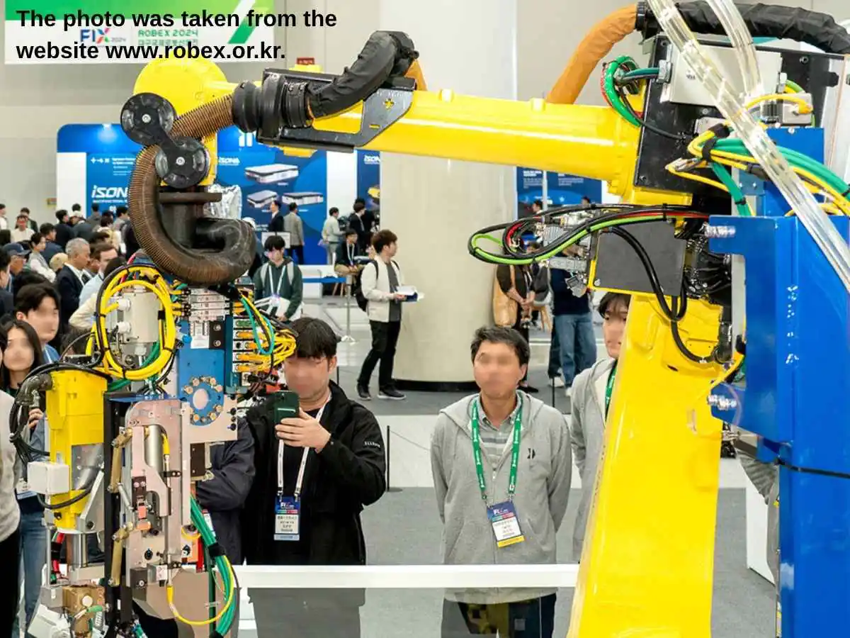 RobEx  2026 exhibition stand in Daegu with automation demo stations and meeting zone