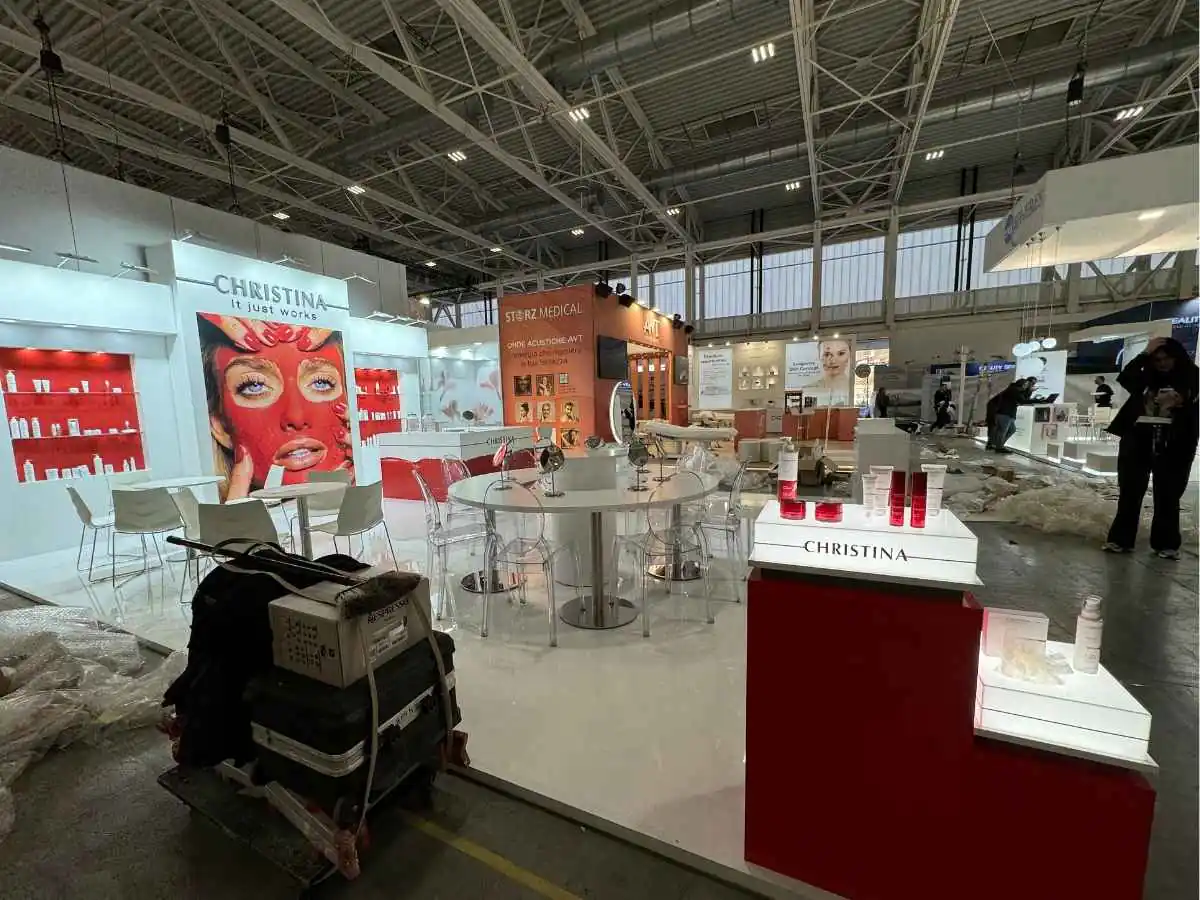 Eurexpo Lyon build-up with on-site coordination by an exhibition stand builder in Lyon