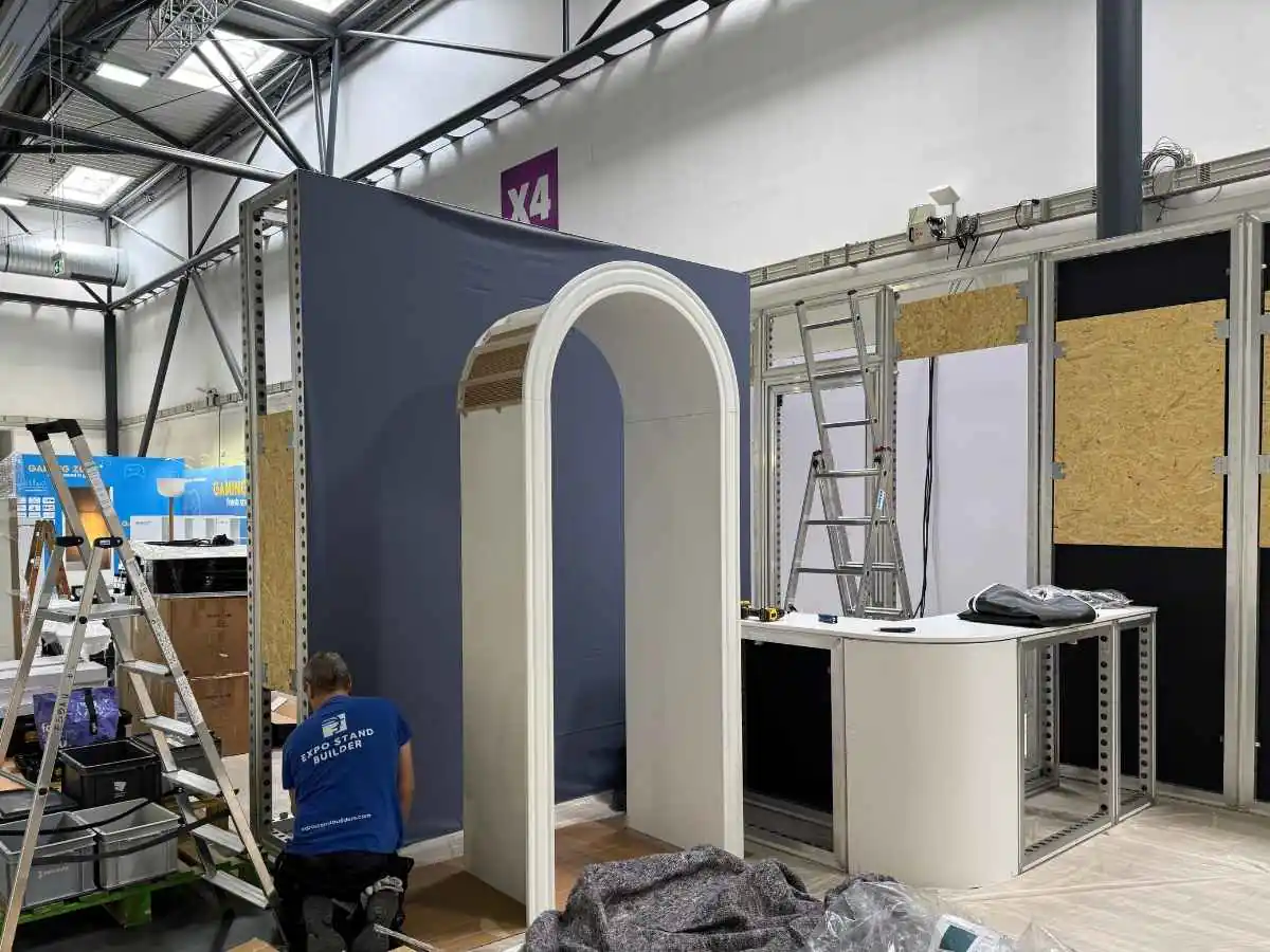 Central Park Recreation Center Atlanta stand installation with on-site logistics by an exhibition stand contractor