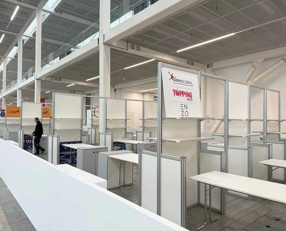 Shell-Scheme stand