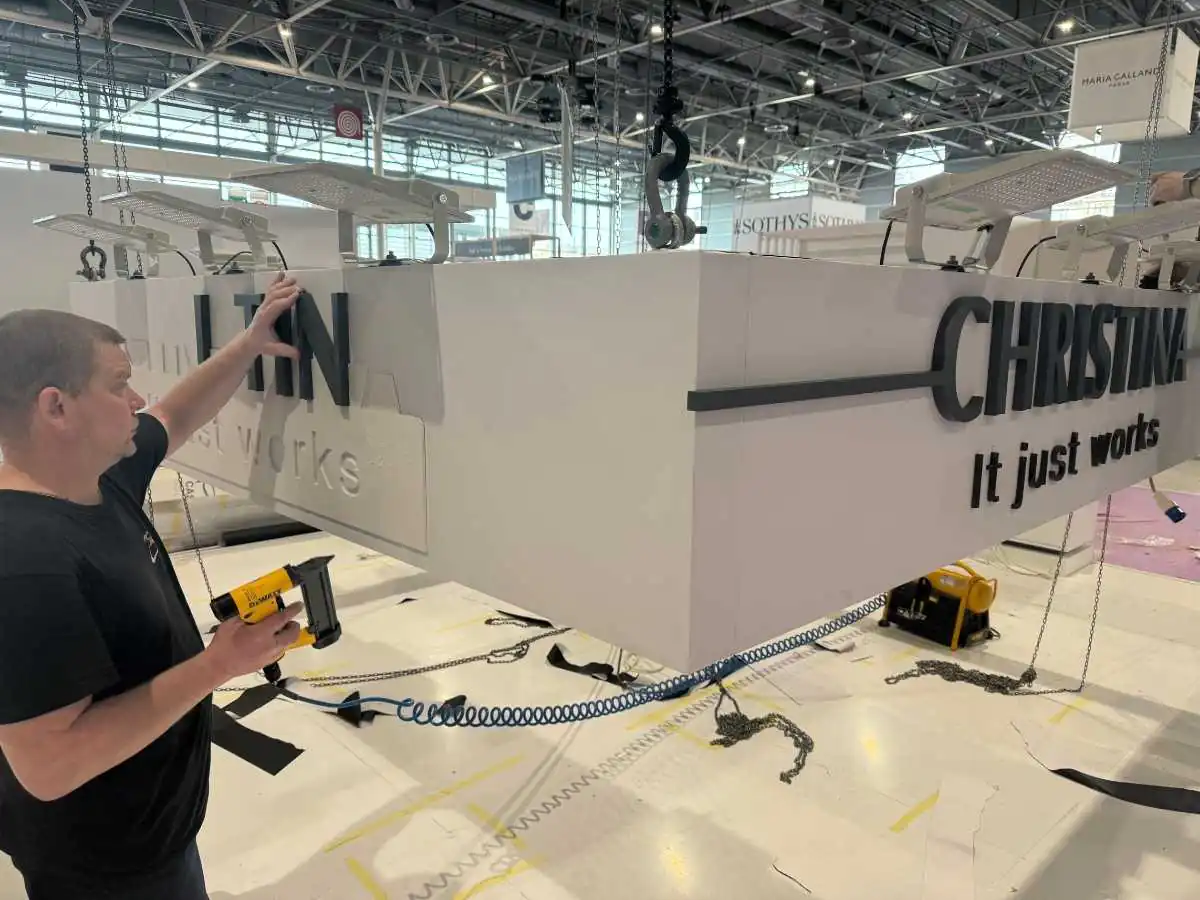 Eurexpo Lyon stand installation with on-site coordination by an exhibition stand builder in Lyon