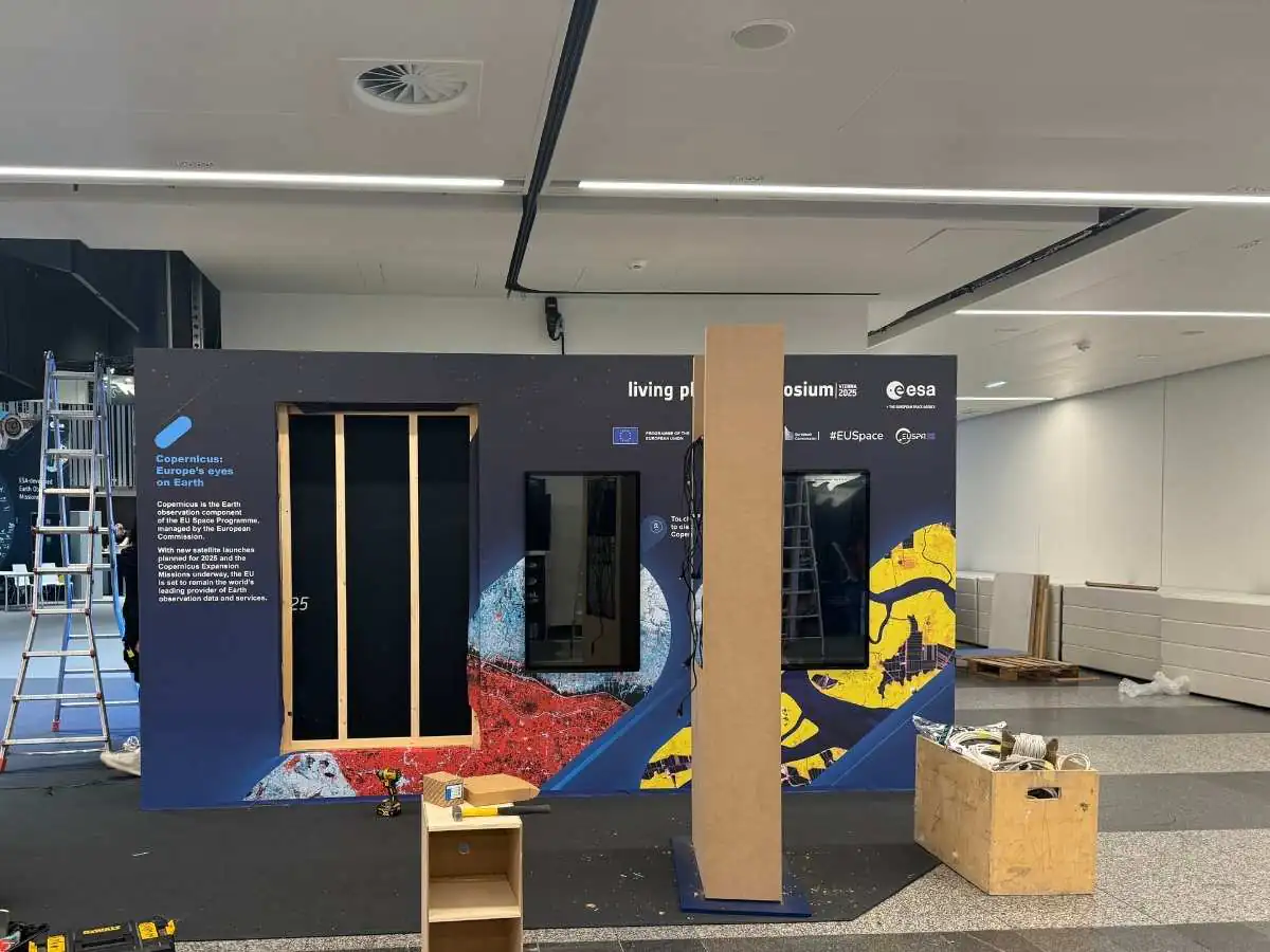 Online event coordination in London with booth installation planning and local approvals support