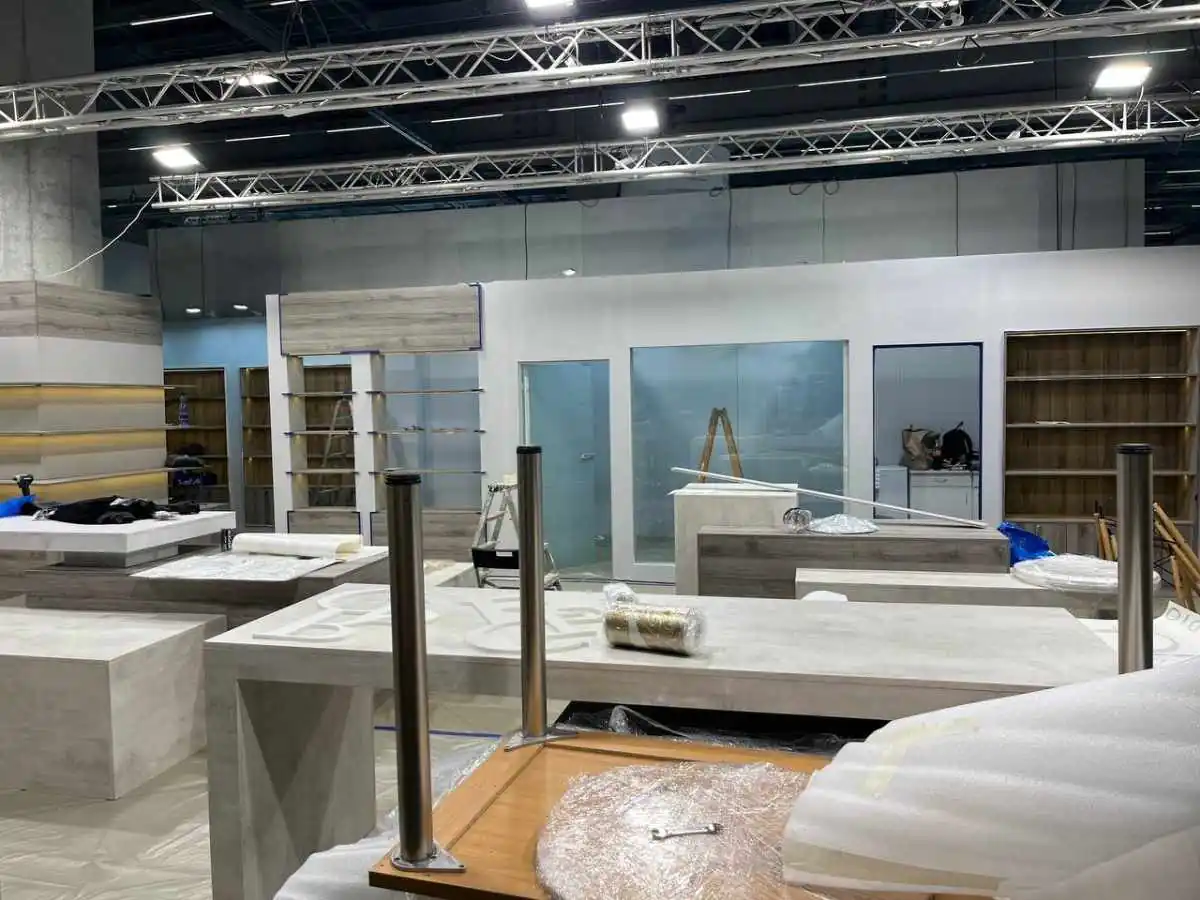Expo Centre Sharjah build-up in Sharjah with on-site coordination by an exhibition stand contractor