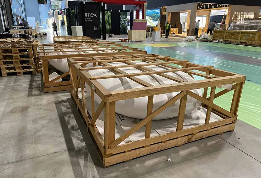 trade show shipping containers and packagin