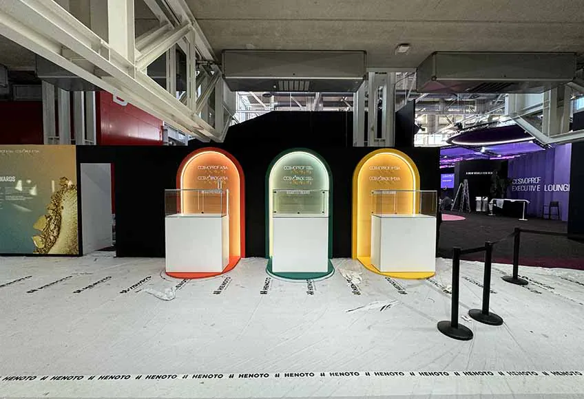 trade show table display ideas